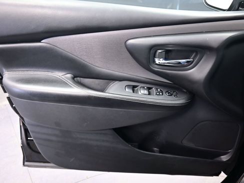 Used 2020 Nissan Murano SV w/ Premium Package image 19