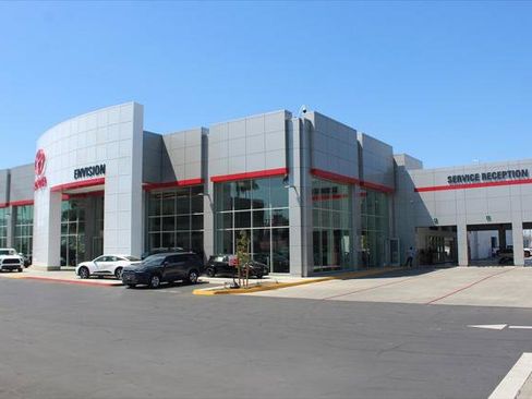 Certified 2022 Toyota Highlander XLE image 33