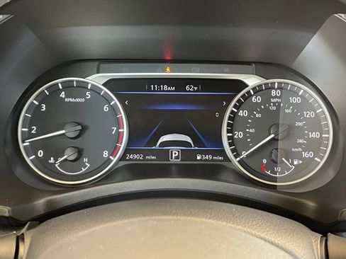 Used 2025 Nissan Sentra SV image 38