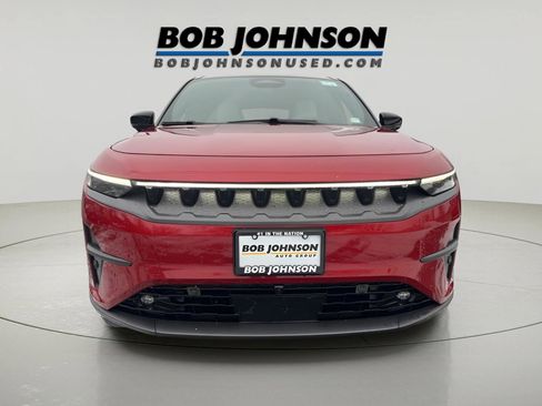 Used 2025 Jeep Wagoneer S Limited image 2