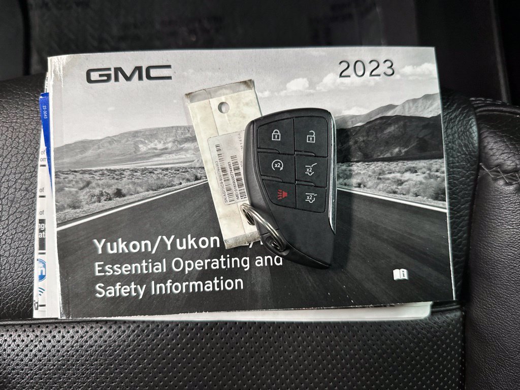 Used 2023 GMC Yukon Denali AWD/4WD image 42