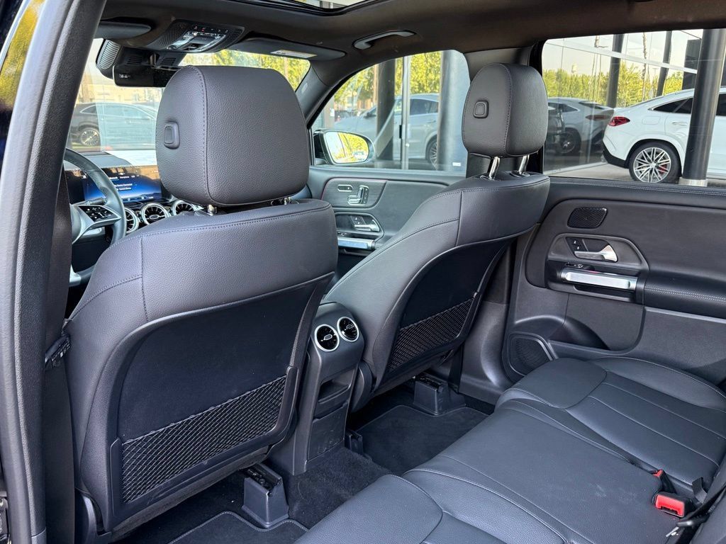 Used 2026 Mercedes-Benz GLB 250 image 24