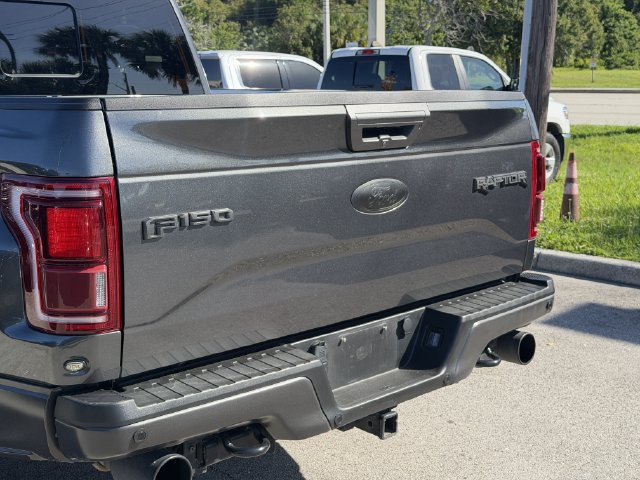 Used 2017 Ford F150 Raptor w/ Equipment Group 802A Luxury AWD/4WD image 10