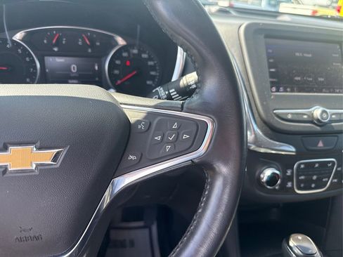 Used 2020 Chevrolet Equinox LT w/ Driver Convenience Package image 30