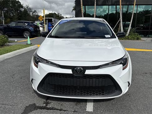 Used 2022 Toyota Corolla LE image 9