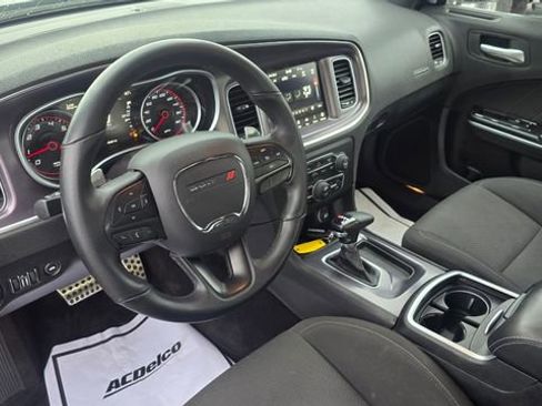 Used 2018 Dodge Charger R/T Scat Pack w/ Driver Confidence Group image 16