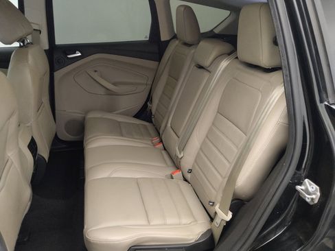 Used 2017 Ford Escape Titanium image 18