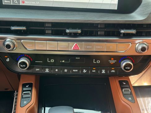 Used 2025 Kia Telluride SX Prestige X-Line AWD/4WD image 32