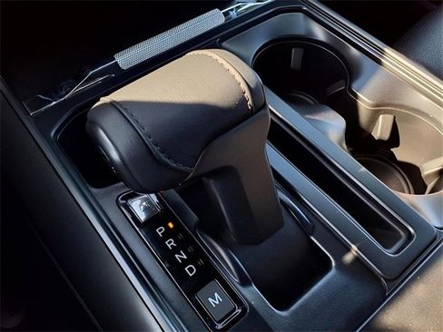 New 2025 Ford F150 Lariat w/ Equipment Group 502A High image 18