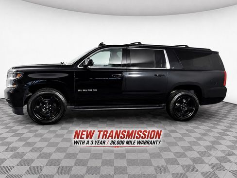 Used 2020 Chevrolet Suburban LT w/ Luxury Package AWD/4WD image 1