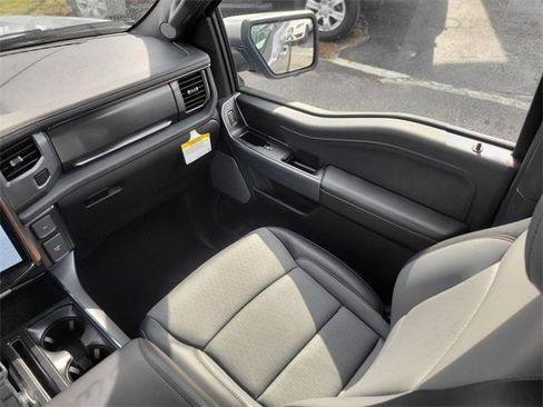 New 2025 Ford F150 Lightning Lariat image 13