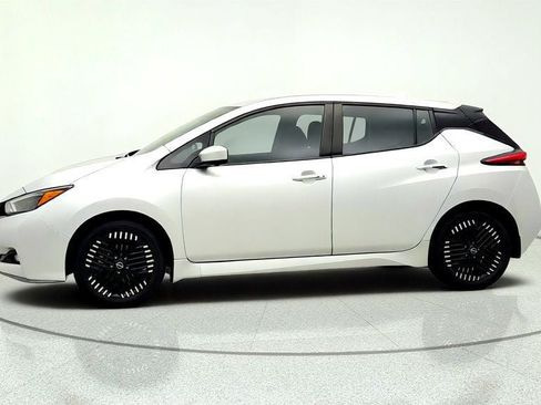 Used 2023 Nissan Leaf SV Plus FWD image 8