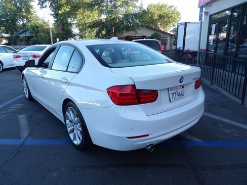 Used 2013 BMW 320i Sedan RWD image 4