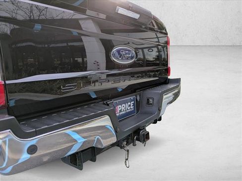 Used 2019 Ford F250 XLT w/ XLT Premium Package image 25