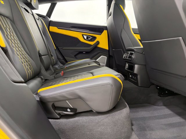 Used 2023 Lamborghini Urus S AWD/4WD image 24