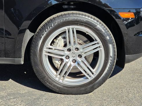 Used 2016 Porsche Macan S image 8