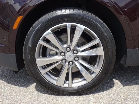 Used 2020 Cadillac XT5 Premium Luxury FWD image 25