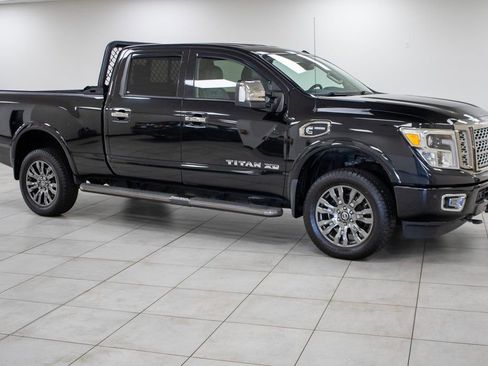 Used 2016 Nissan Titan Platinum Reserve image 5