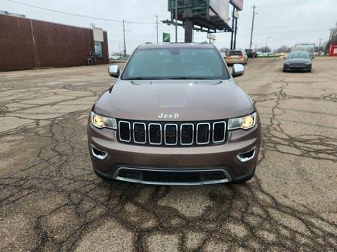 Used 2018 Jeep Grand Cherokee Limited image 9