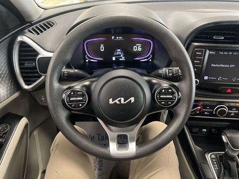 Certified 2023 Kia Soul LX FWD image 24