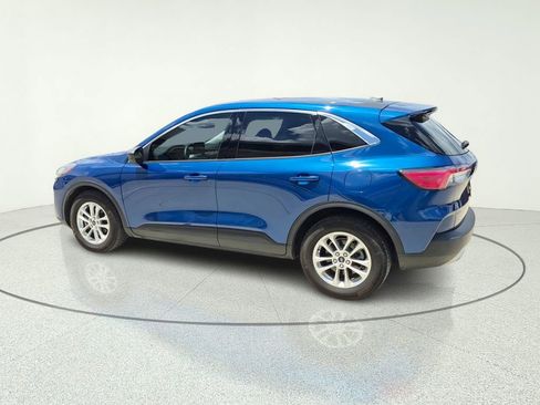 Used 2022 Ford Escape SE FWD image 4