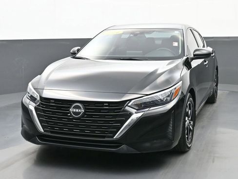 Used 2024 Nissan Sentra SV w/ All-Weather Package image 7