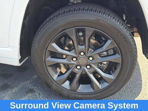 Used 2026 Jeep Grand Cherokee Limited AWD/4WD image 30