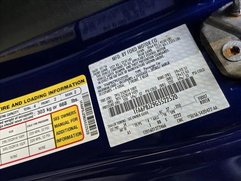 Used 2016 Ford Mustang Shelby GT350 w/ Track Package image 27