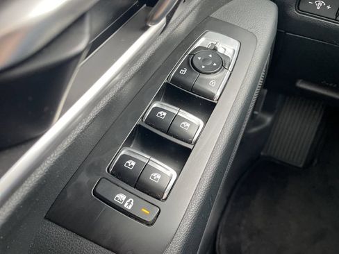 Used 2025 Kia Telluride S AWD/4WD image 25