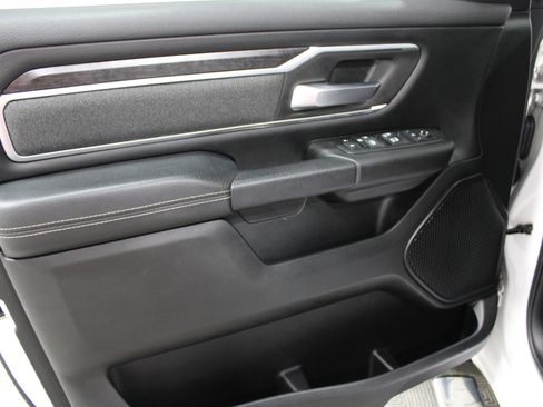 Used 2019 RAM 1500 Big Horn AWD/4WD image 6