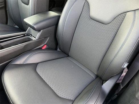 New 2025 Jeep Compass Latitude w/ Sun & Sound Group image 32