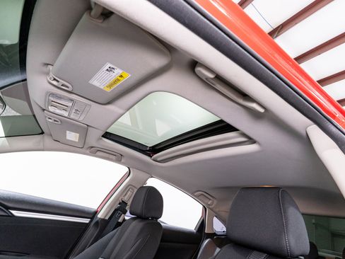 Used 2018 Honda Civic EX image 15