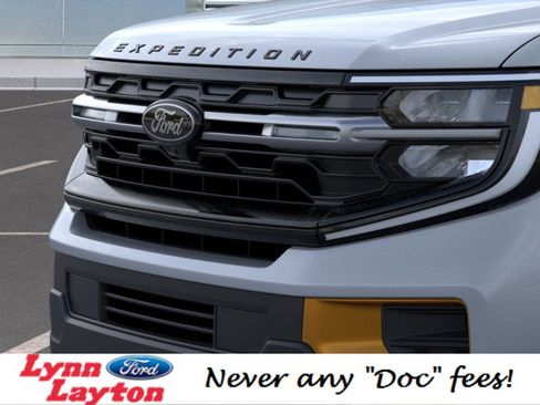 New 2026 Ford Expedition Tremor image 17