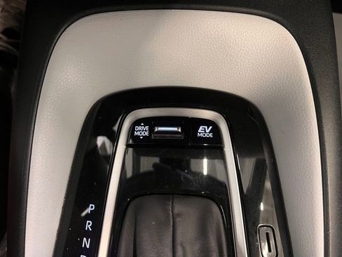 Used 2024 Toyota Corolla SE w/ SE Package image 29