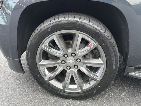 Used 2019 Chevrolet Tahoe Premier AWD/4WD image 11
