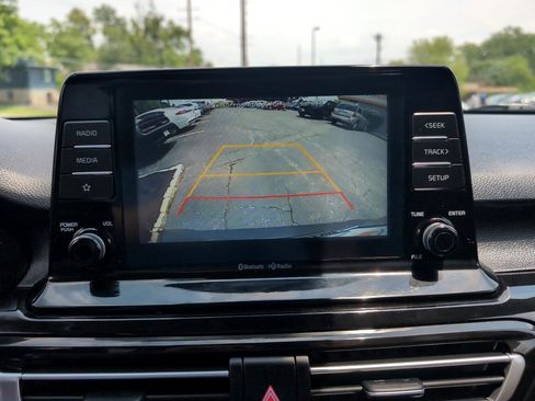 Used 2021 Kia Seltos EX image 21