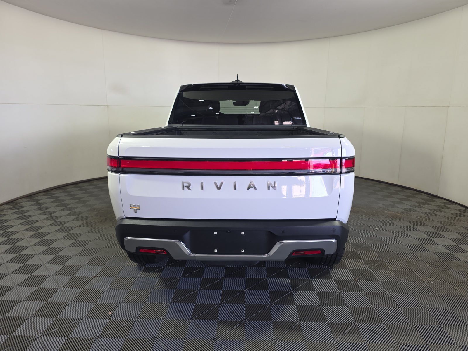 Used 2023 Rivian R1T Adventure Quad AWD/4WD image 4