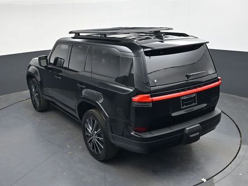 Used 2024 Lexus GX 550 w/ Accessory Package (31) image 24