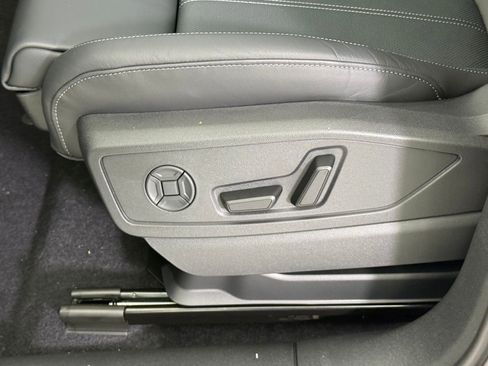 New 2025 Audi Q5 Premium Plus image 15