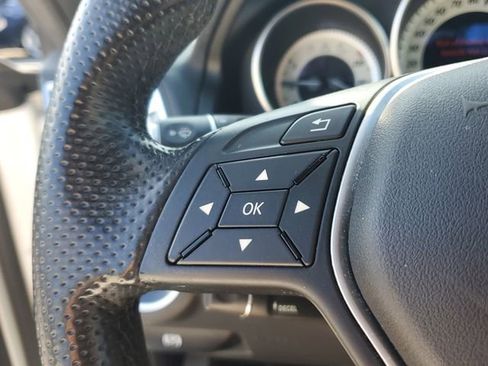 Used 2015 Mercedes-Benz E 400 Cabriolet image 31