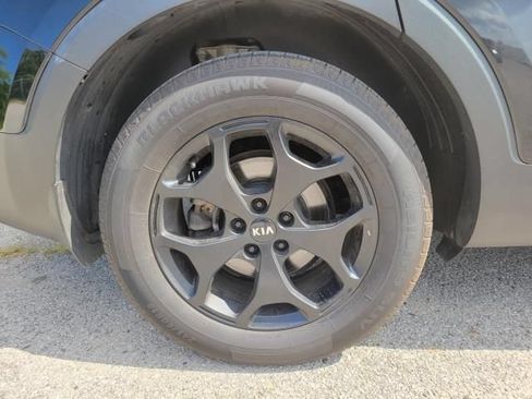 Used 2020 Kia Telluride EX AWD/4WD image 5