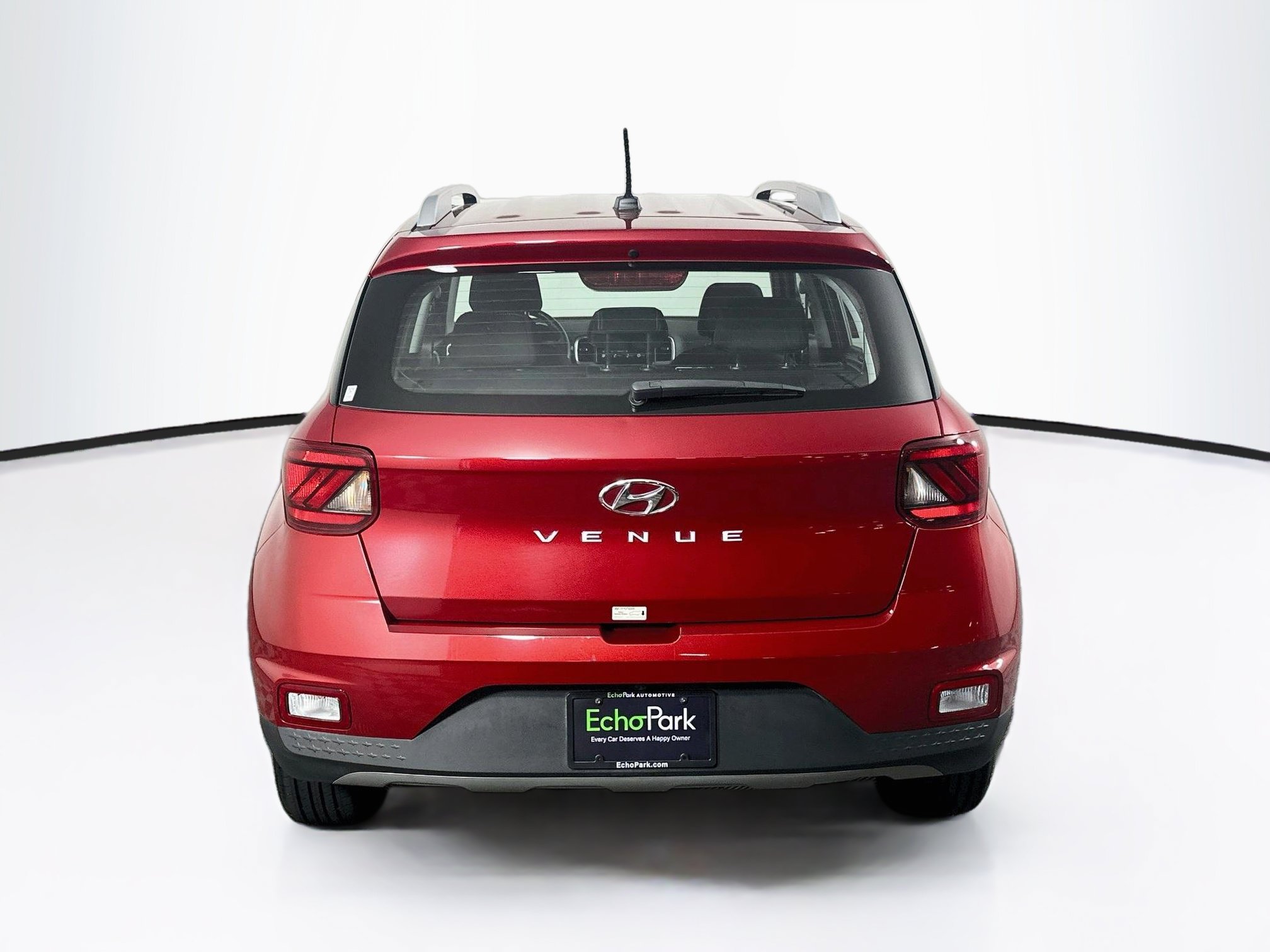 Used 2025 Hyundai Venue SEL FWD image 7