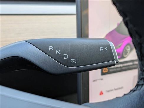 Used 2021 Tesla Model 3 Standard Range Plus image 12