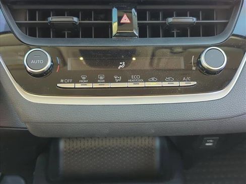 Used 2023 Toyota Corolla LE image 20