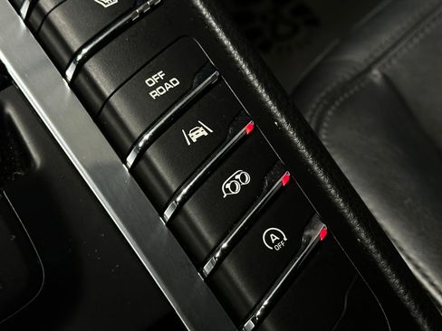 Used 2018 Porsche Macan GTS image 57