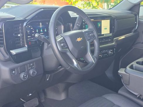 Certified 2026 Chevrolet Silverado 1500 LT RWD image 9
