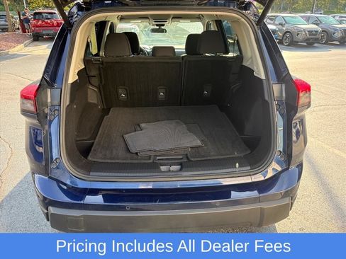 Used 2025 Nissan Rogue SV AWD/4WD image 26
