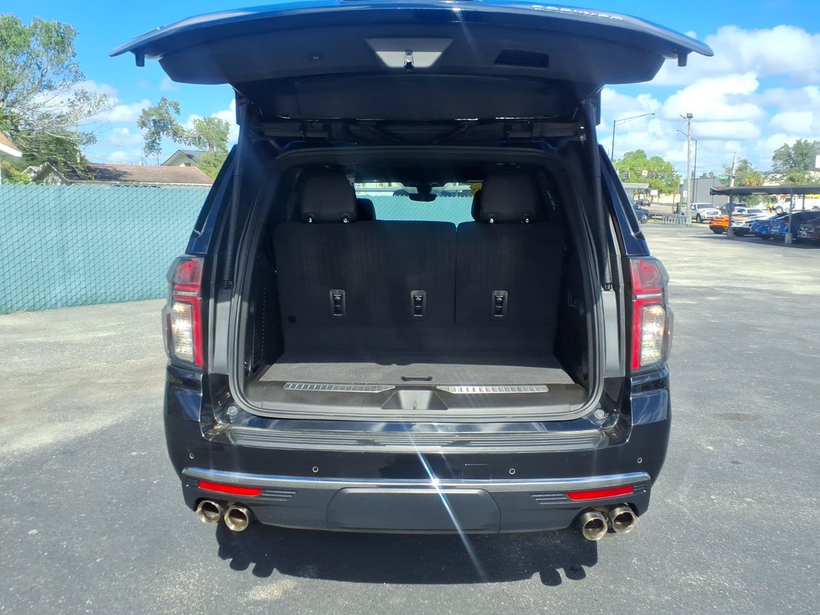 Used 2021 Chevrolet Tahoe Premier AWD/4WD image 18