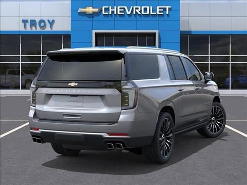New 2026 Chevrolet Suburban High Country AWD/4WD image 4
