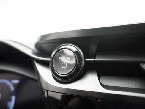 Used 2025 Lexus RZ 300e image 29